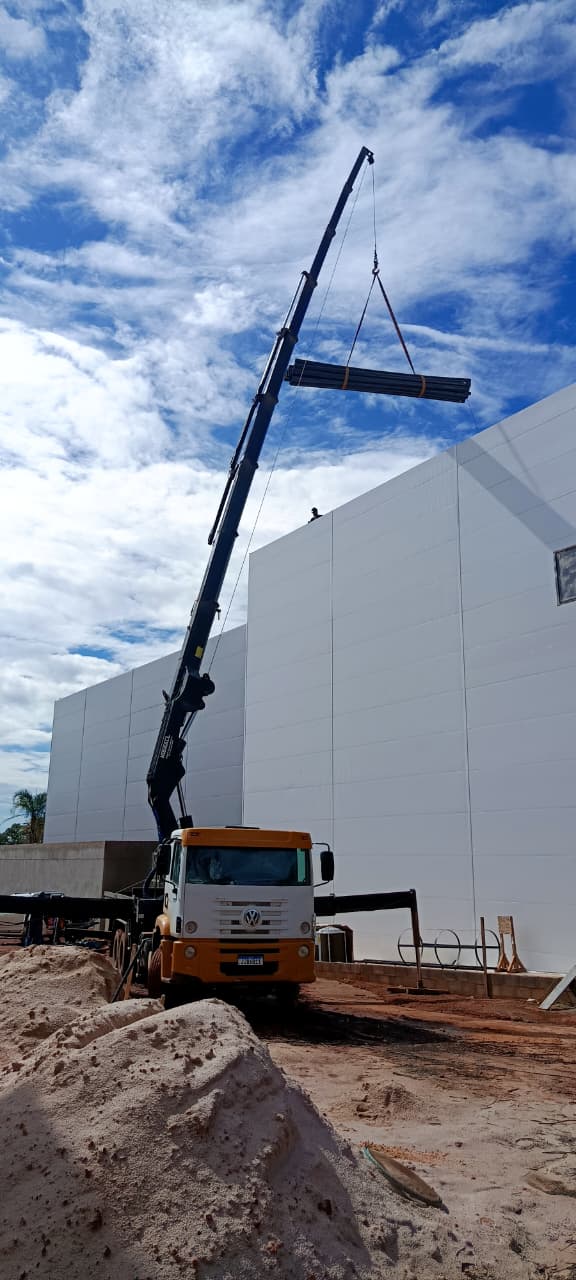 Guindauto RV Guindaste montando beiral